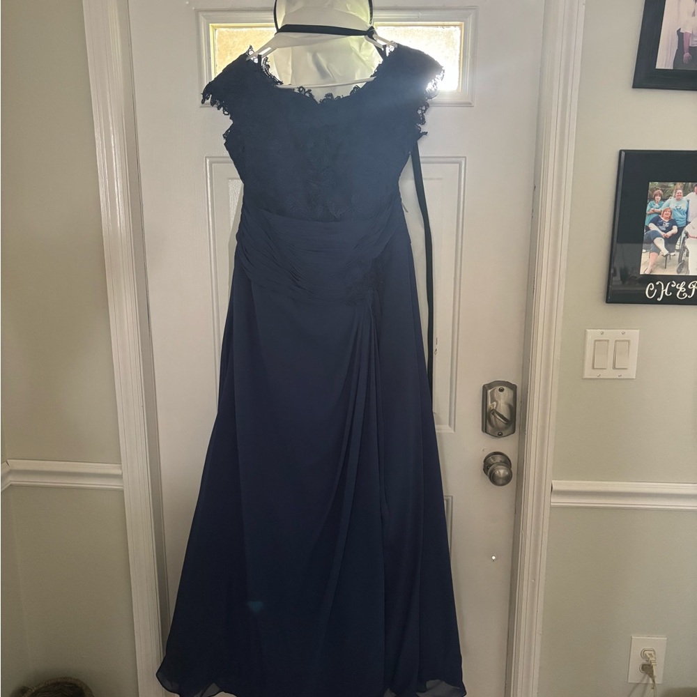 Chic Navy Blue Lace Wedding Dress
